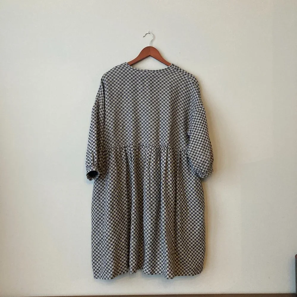 ❌SOLD❌ Beaton Linen Button Up Long Sleeve Dress in Checkered Print, size S - Picture 2 of 5